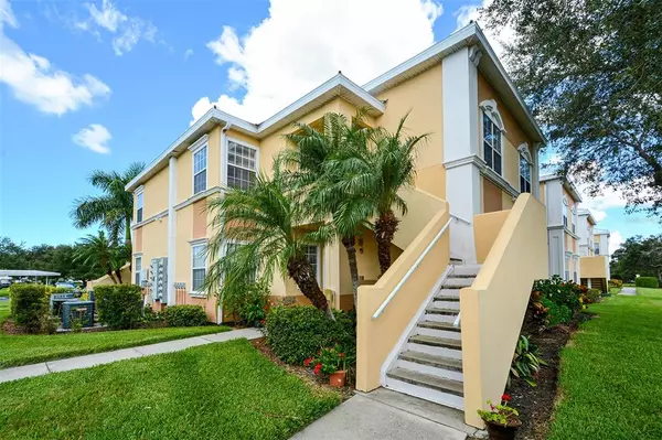 Sarasota, FL 34237,1050 VILLAGIO CIR #208