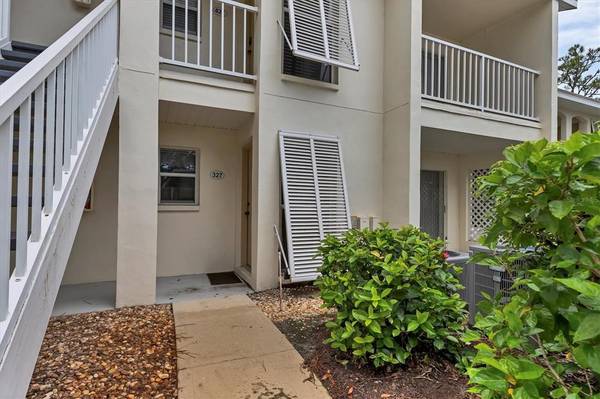 435 CERROMAR LN #327, Venice, FL 34293