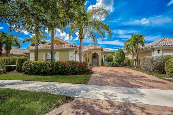 5870 BENEVENTO DR, Sarasota, FL 34238