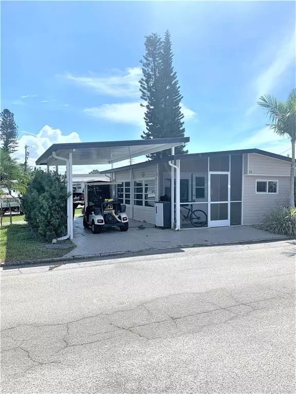 Bradenton, FL 34210,10315 CORTEZ RD W #74-3