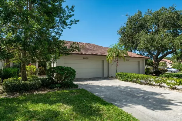 Sarasota, FL 34238,4035 WILSHIRE CIR E #138