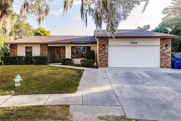 Sarasota, FL 34232,2529 RUSTIC OAKS