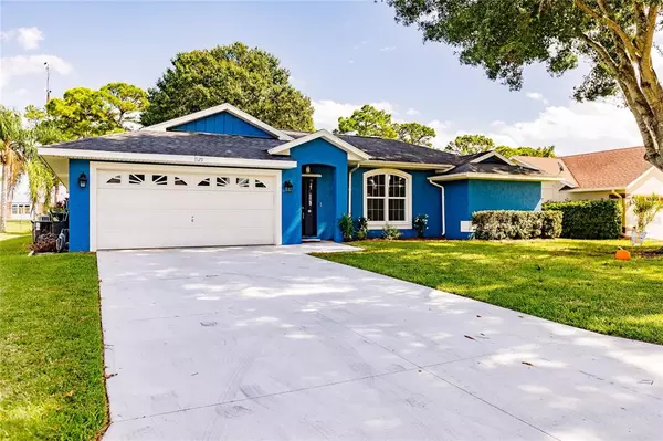 Sarasota, FL 34243,7129 QUEEN PALM CIR