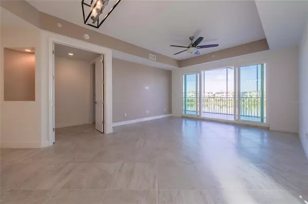 Lakewood Ranch, FL 34202,10530 BOARDWALK LOOP #305