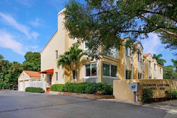 858 HUDSON AVE #858, Sarasota, FL 34236