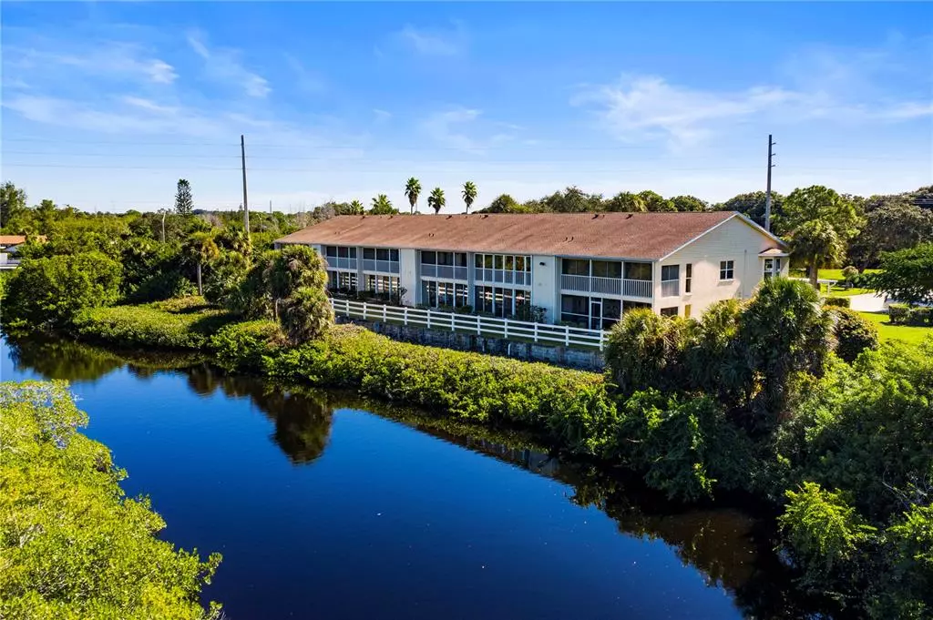 Venice, FL 34285,841 WATERSIDE DR #102