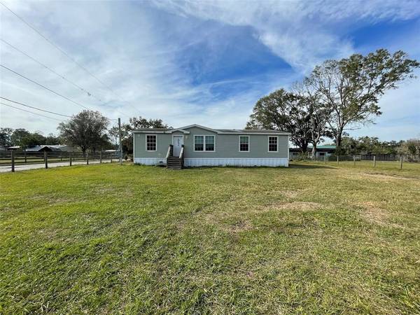 13109 MCINTOSH RD, Thonotosassa, FL 33592