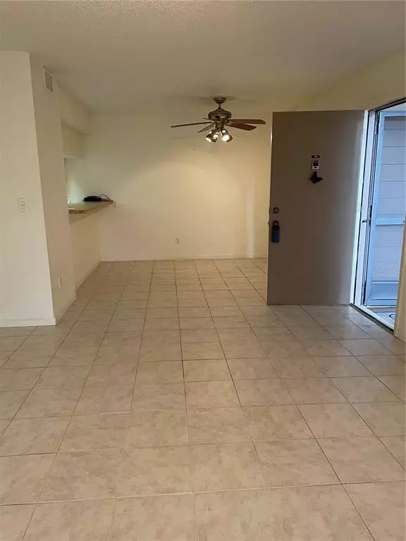 Venice, FL 34285,744 WHITE PINE TREE RD #101