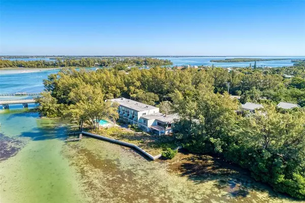 Longboat Key, FL 34228,490 N SHORE RD #2