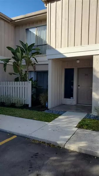 4001 BENEVA RD #353, Sarasota, FL 34233