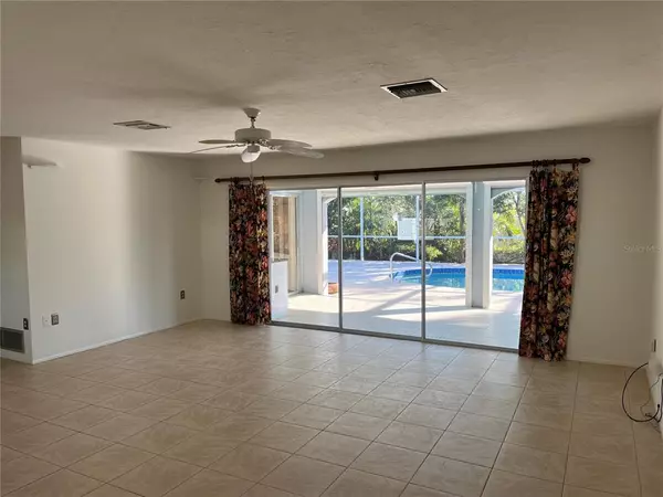 Venice, FL 34285,1314 WHISPERING LN