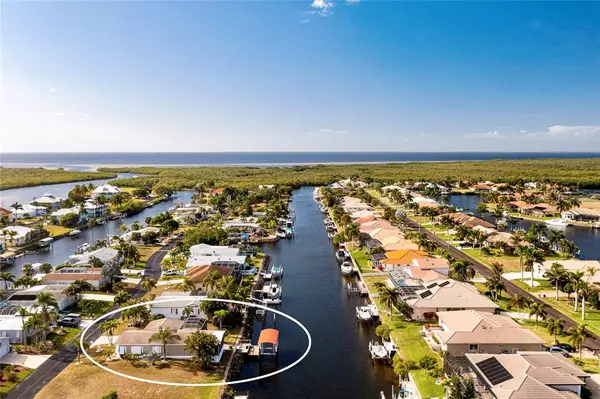 Punta Gorda, FL 33950,5447 RIVER BAY DR