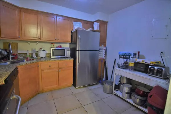 Sarasota, FL 34237,2630 COCONUT BAY LN #2G