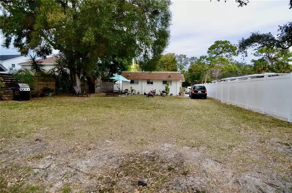 Sarasota, FL 34236,1726 8TH ST