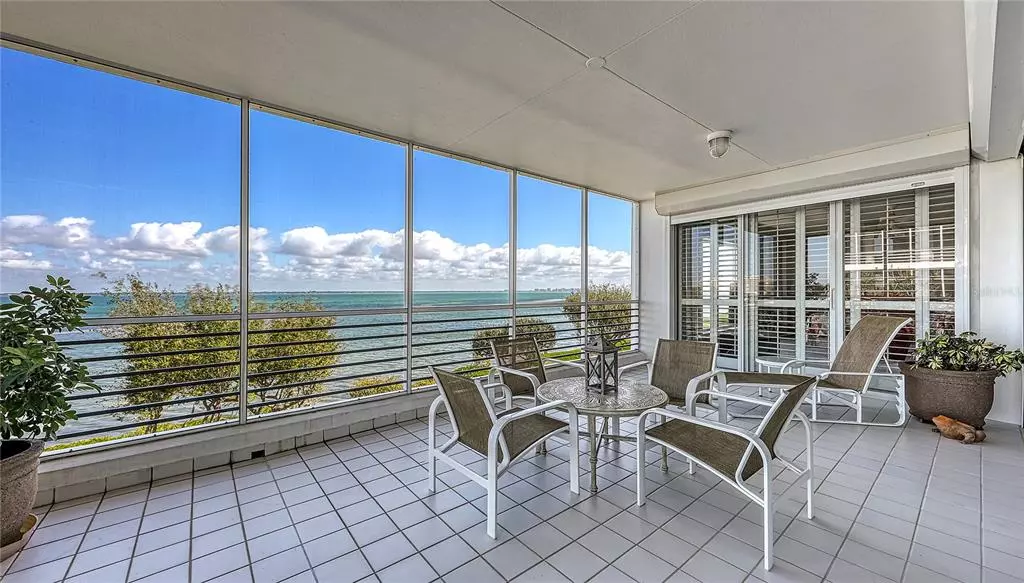 2410 HARBOURSIDE DR #141, Longboat Key, FL 34228