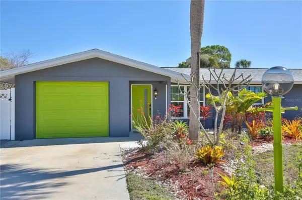 Sarasota, FL 34231,7355 CASS CIR