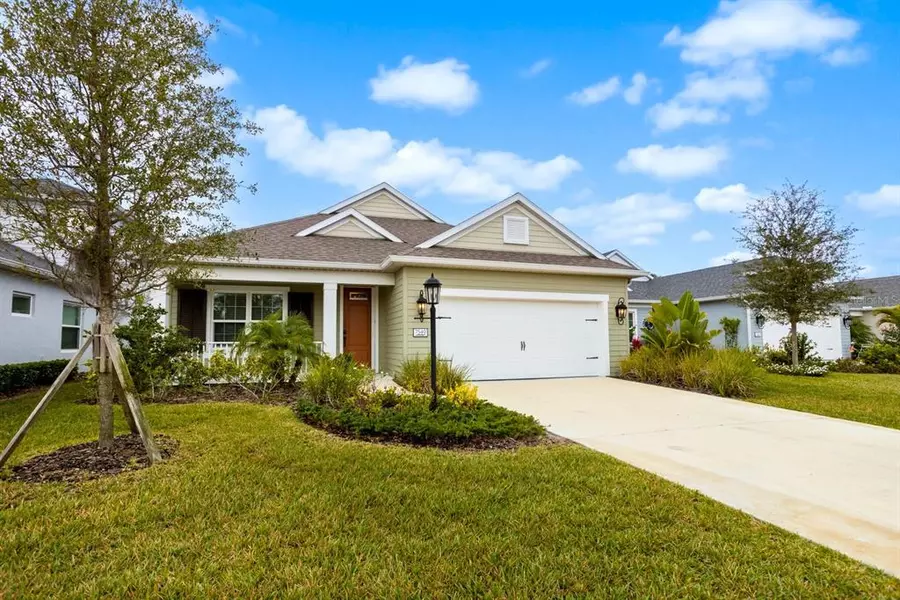 7549 RIDGELAKE CIR, Bradenton, FL 34203