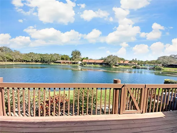 Bradenton, FL 34209,4535 PARK LAKE TER S #28