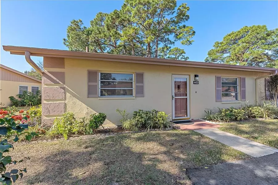 4432 TECUMSEH TRL #35, Sarasota, FL 34233