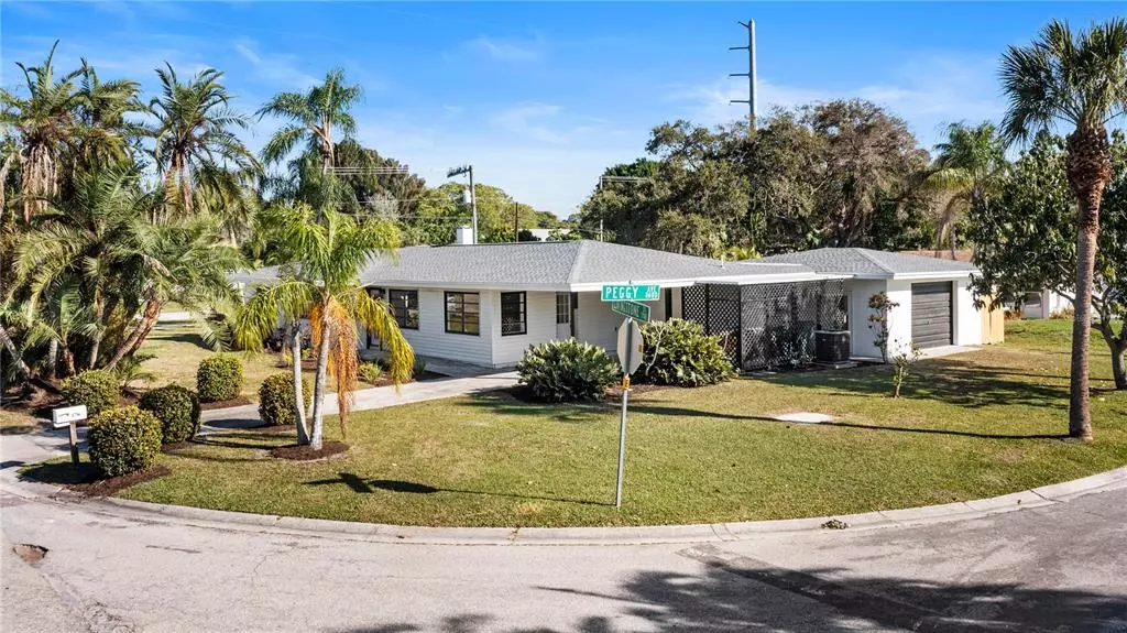 1756 LIVINGSTONE ST, Sarasota, FL 34231