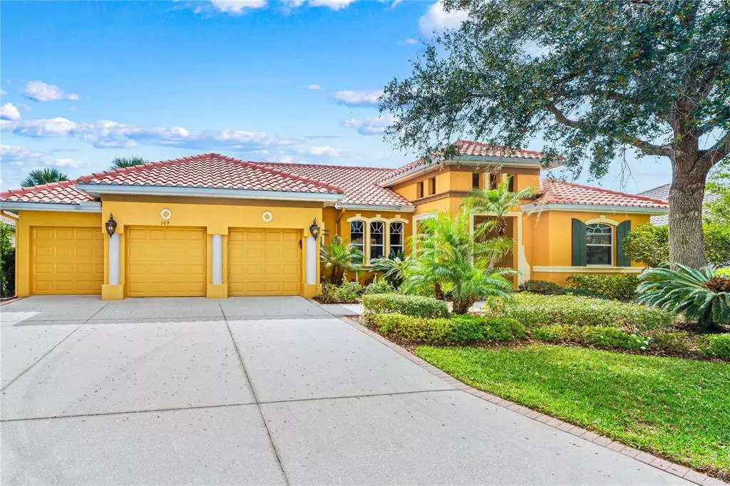 Bradenton, FL 34212,509 SAND CRANE CT