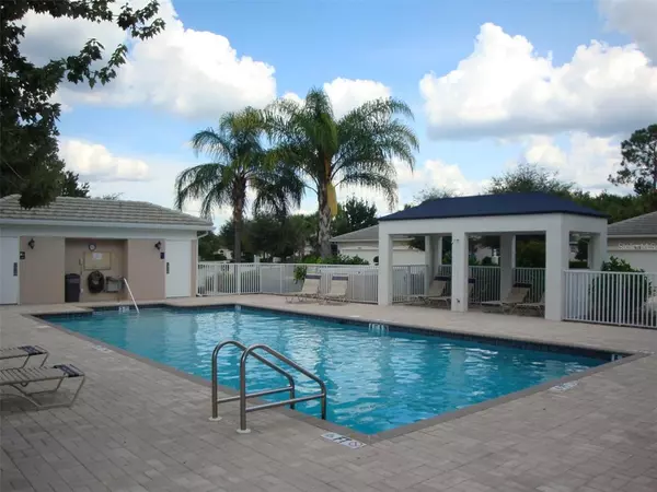 Venice, FL 34293,101 WOODBRIDGE DR #204