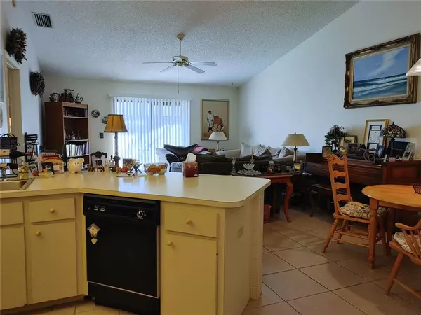 Sarasota, FL 34232,5718 DEER HOLLOW TRL