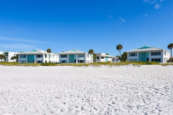 5400 GULF DR #32, Holmes Beach, FL 34217