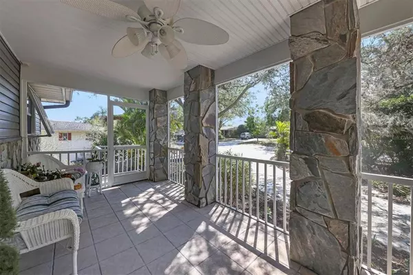 Sarasota, FL 34231,2466 WHIPPOORWILL CIR