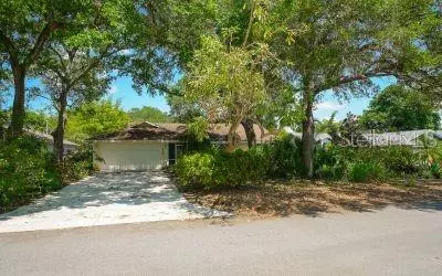 4718 HAMLETS GROVE DR, Sarasota, FL 34235