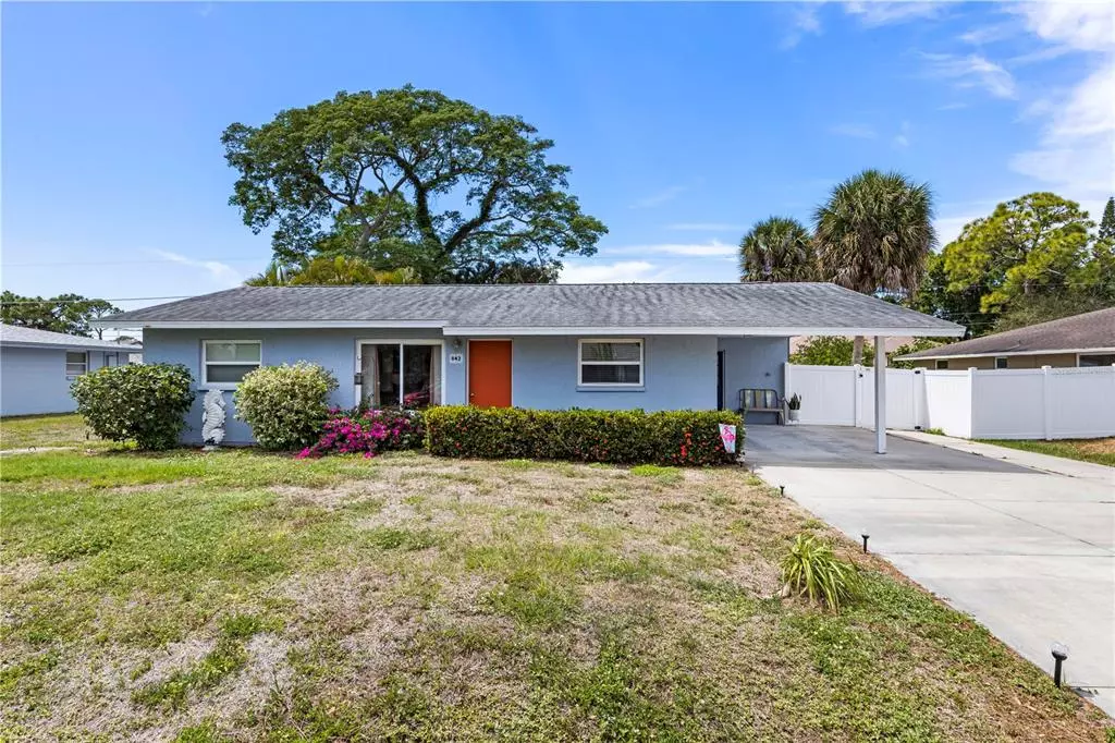 Venice, FL 34293,842 MOHAWK RD