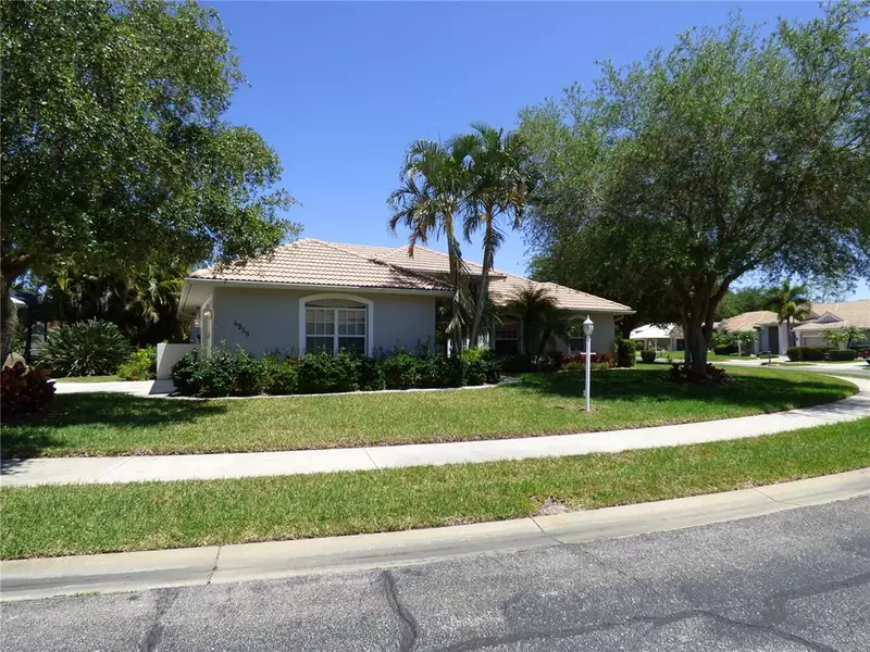 4956 WILD DAISY LN, Venice, FL 34293