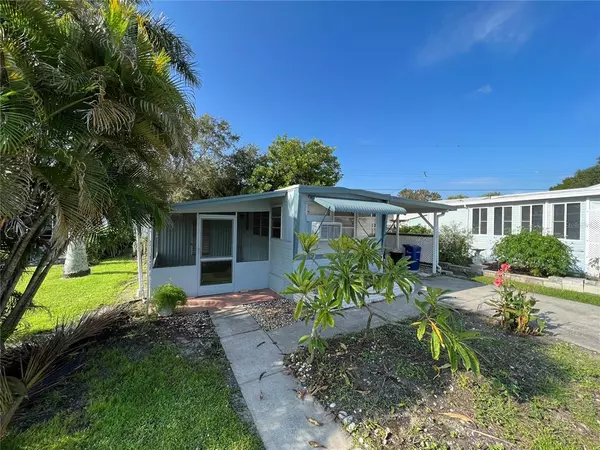 4933 PEBBLE BEACH AVE, Sarasota, FL 34234