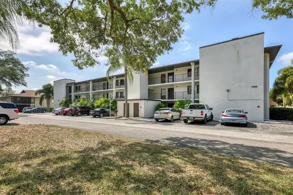 7203 CURTISS AVE #1F, Sarasota, FL 34231