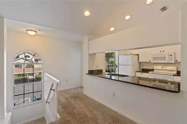 Sarasota, FL 34238,4215 BREEZEWAY BLVD #2420B2