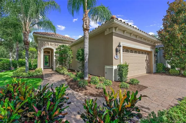 7162 WESTHILL CT, Lakewood Ranch, FL 34202