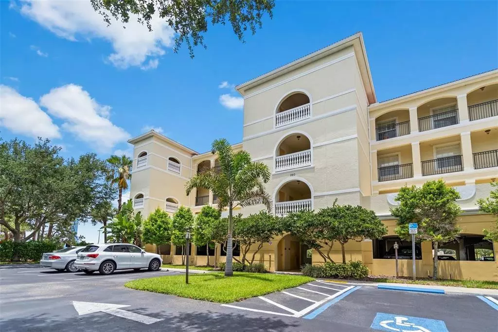 Venice, FL 34285,980 COOPER ST #201