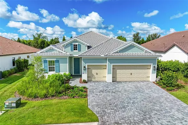 13204 DEEP BLUE PL, Lakewood Ranch, FL 34211