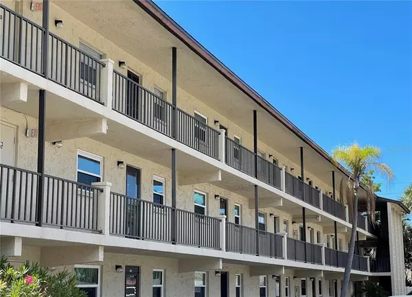 2220 STICKNEY POINT RD #539, Sarasota, FL 34231