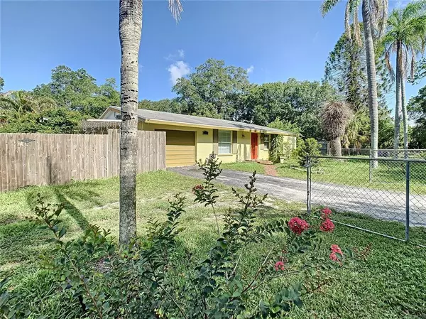 3555 HENRIETTA PL, Sarasota, FL 34234