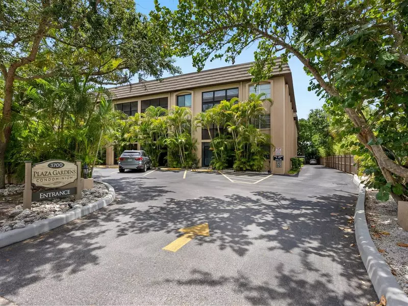 3700 S OSPREY AVE #102, Sarasota, FL 34239