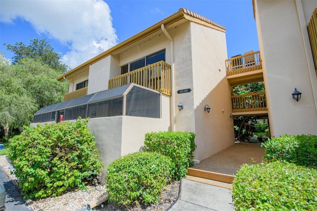 3085 WILLOW GN #26, Sarasota, FL 34235