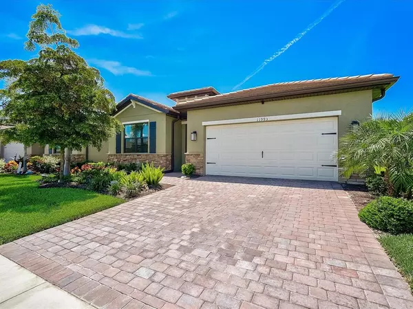 11993 LOVEGRASS ST, Venice, FL 34293