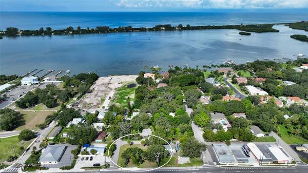 51 N TAMIAMI TRL, Osprey, FL 34229