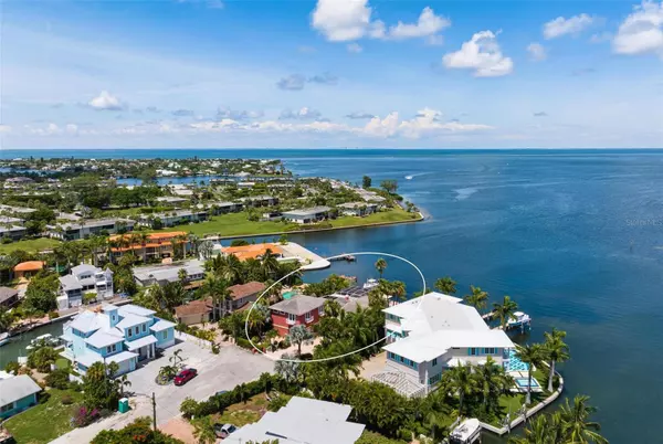 Holmes Beach, FL 34217,520 58TH ST