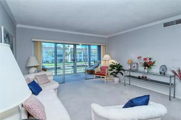 Longboat Key, FL 34228,4390 EXETER DR #I-203