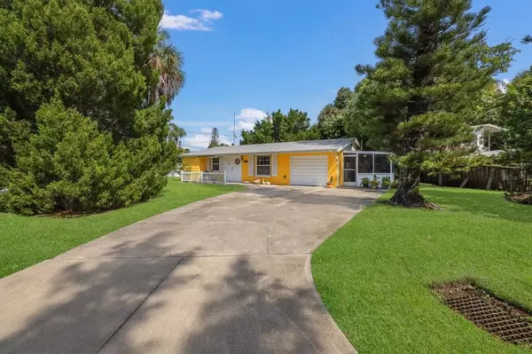 7701 PALM DR, Holmes Beach, FL 34217