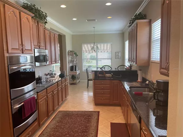 Bradenton, FL 34209,3737 SUMMERWIND CIR