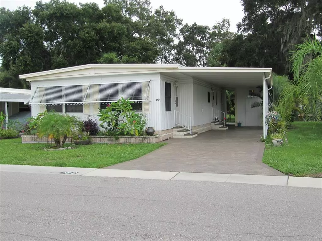 Palmetto, FL 34221,5619 BAYSHORE RD #352