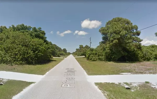 Rotonda West, FL 33947,7 PINE VALLEY CT